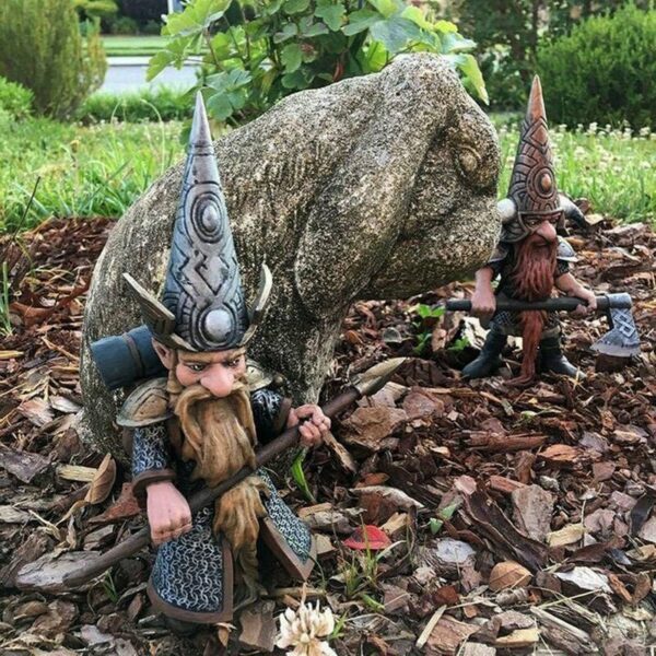 Fighting Garden Gnome - craftmasterslate