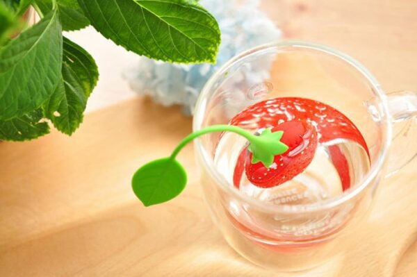 Silicone Strawberry Tea Infuser - craftmasterslate